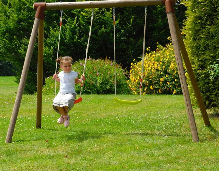 Trilli model two-seater swing